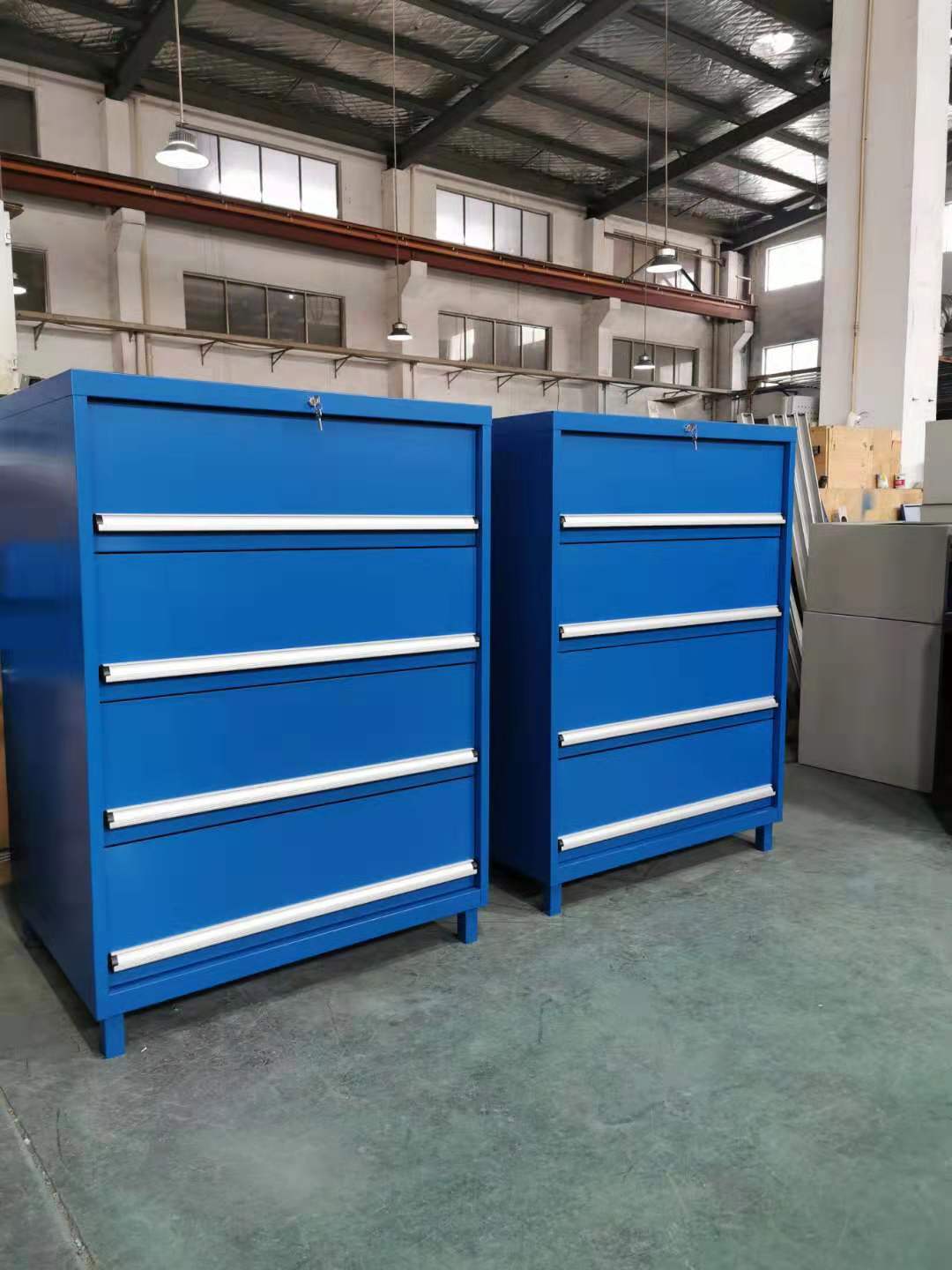 天津工具柜選天金岡，一柜頂十柜