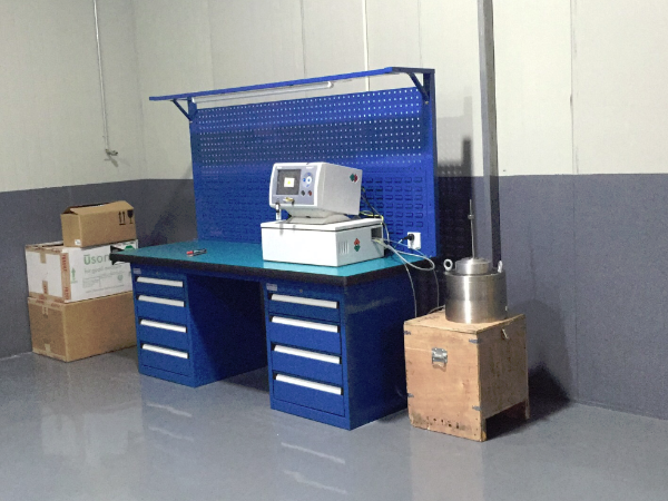 上海工作臺(tái)工具柜生產(chǎn)廠家，一桌一柜用十年【天金岡】