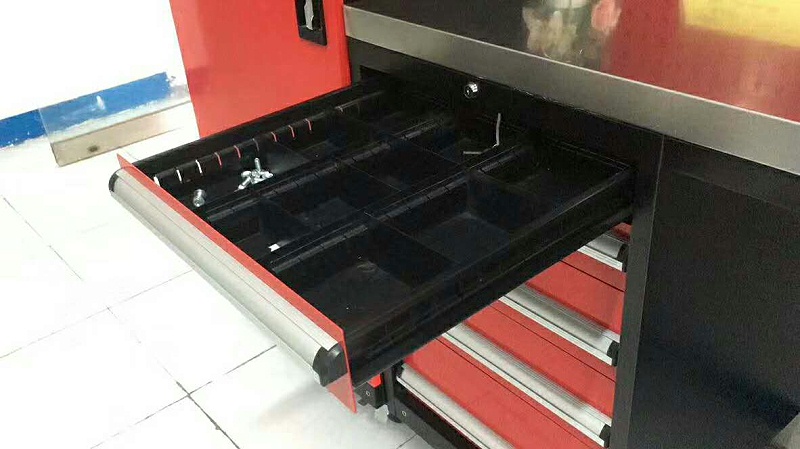 移動(dòng)工具柜