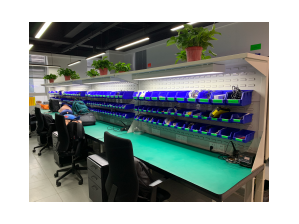 鉗工桌貨物操作臺(tái)哪家好，品牌廠家，品質(zhì)保證【天金岡】