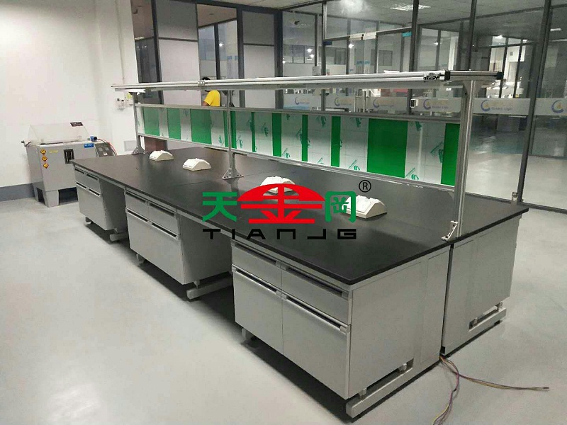 不銹剛工作臺(tái)生產(chǎn)廠家