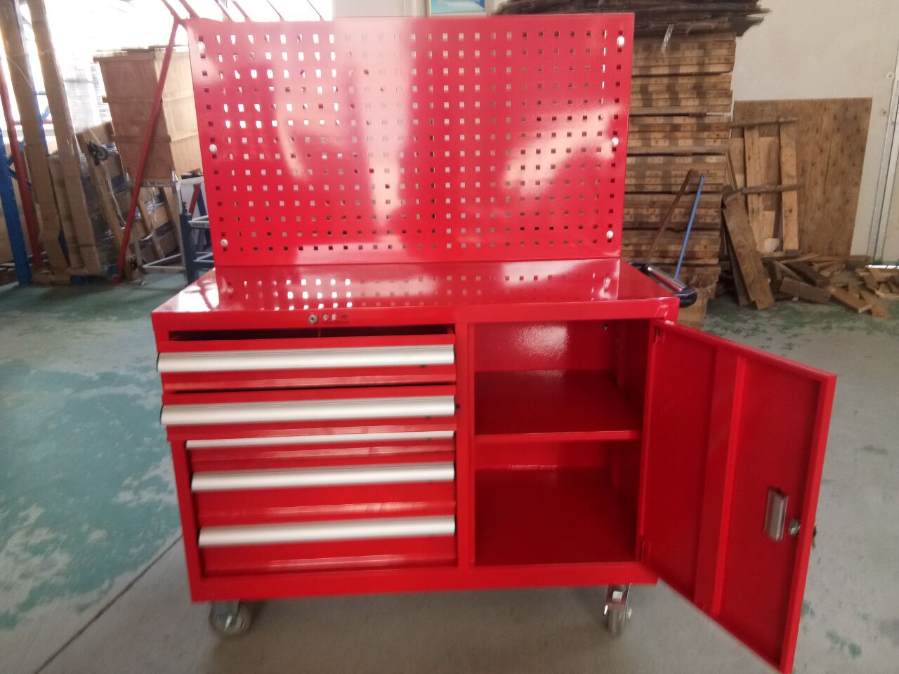 了解車間工具柜廠家商品特性，選購無憂！【天金岡】