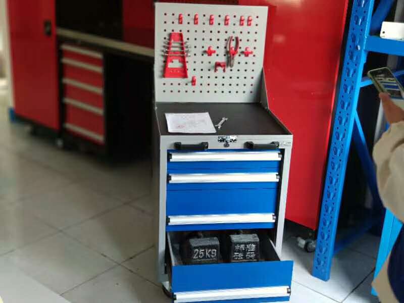 車(chē)間移動(dòng)工具柜