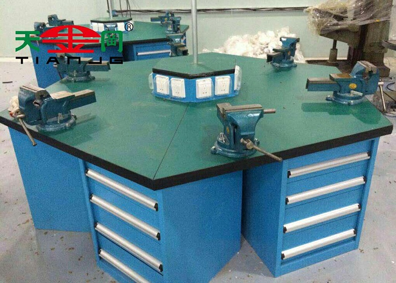 六角工作臺(tái)